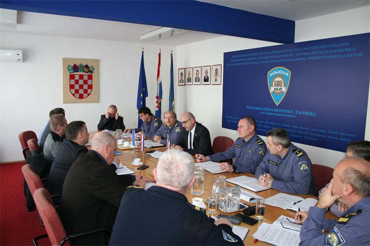 Slika /PU_KZ/Vijesti 2019/Radni sastanak sa slovencima.jpg